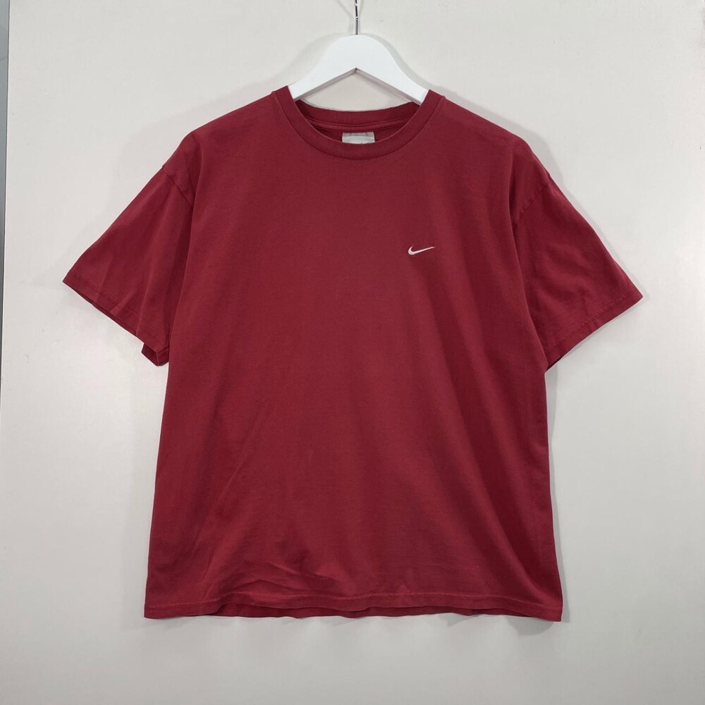 00 S Nike Red Tee